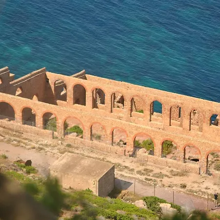 לינה וארוחת בוקר Del Viale 3*